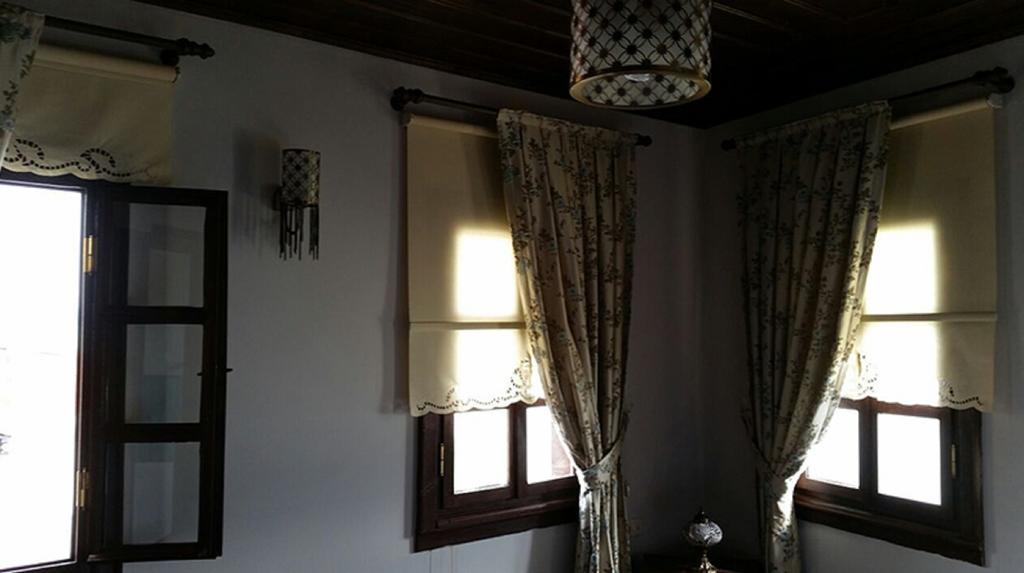 Faik Bey Konagi Golyazi Exterior foto